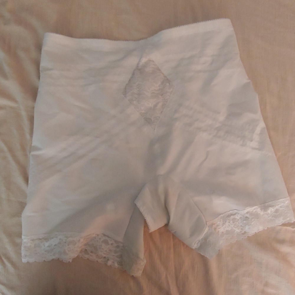Bridal shapewear short